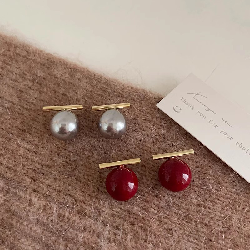 Pearl Stud Earrings - Серьги из серебра 925 пробы с